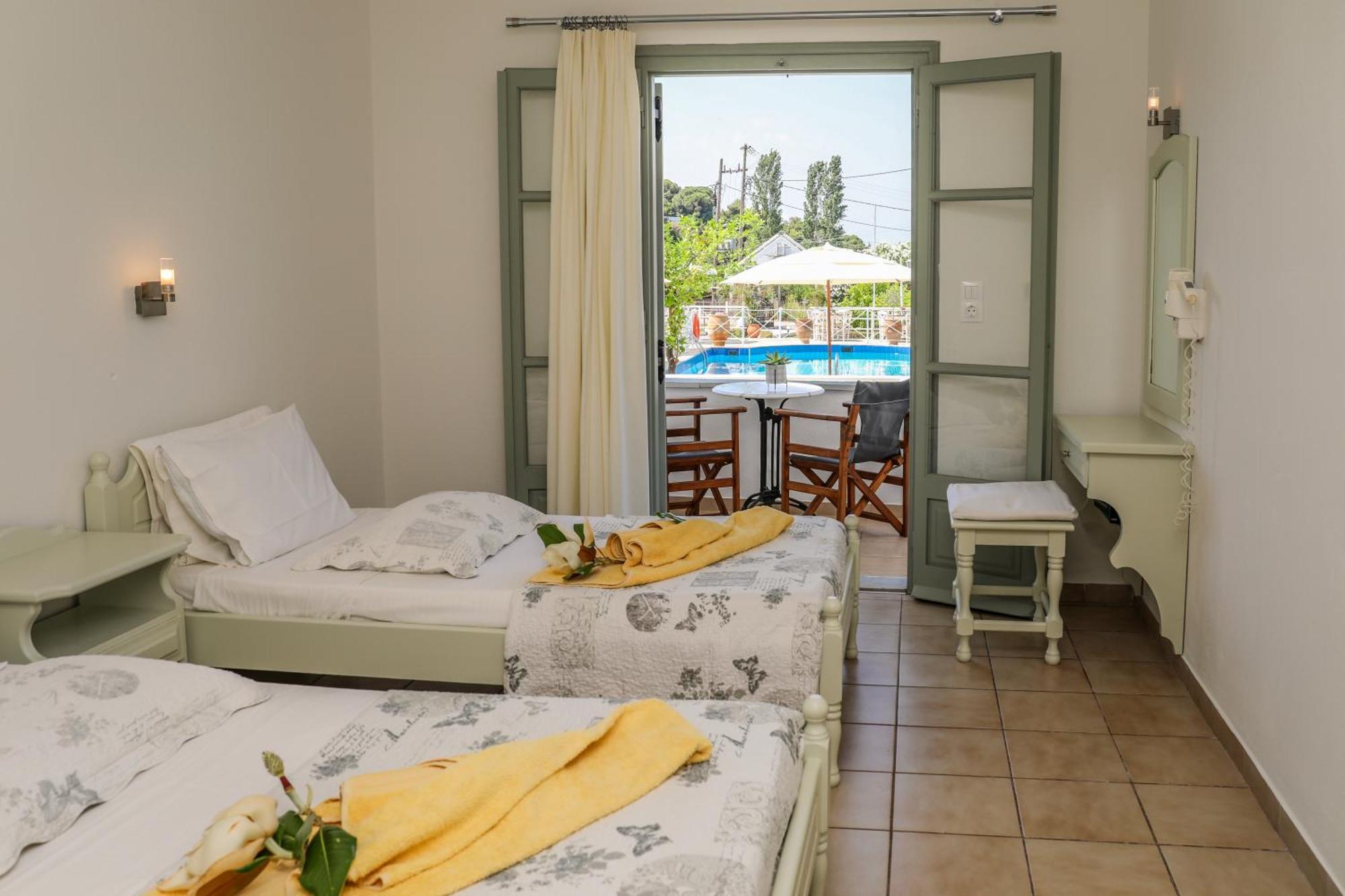 Villa Rosa ตรูโลส ภายนอก รูปภาพ