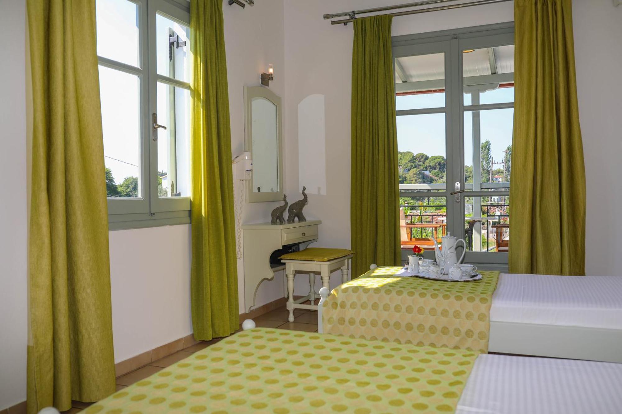 Villa Rosa ตรูโลส ภายนอก รูปภาพ